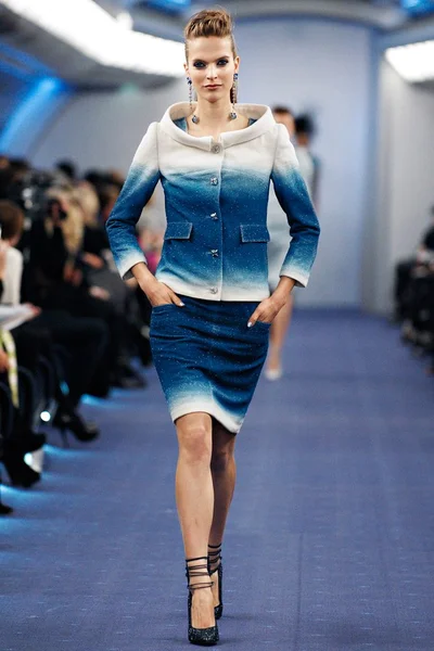 Look 5